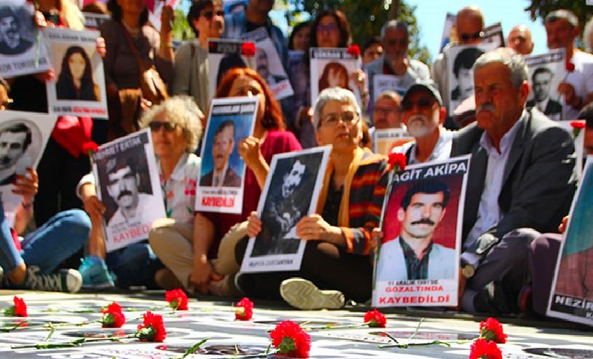 CUMARTESİ ANNELERİ DAVASINDA HÂKİM, SALONU TERK ETTİ